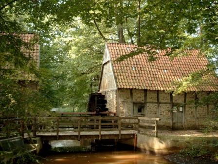 uploads/mediapool/toeddenland-radweg/Halverde Oel- Kornmuehle Neu klein.JPG